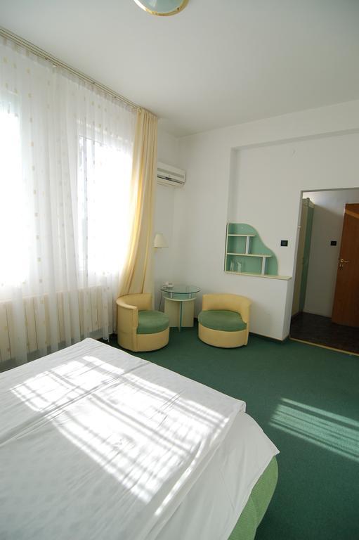 Hotel Zamak Inter Omurtag Room photo